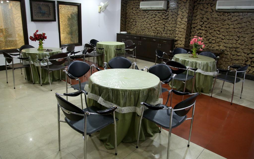 Hotel Ananda Delhi  Habitación foto